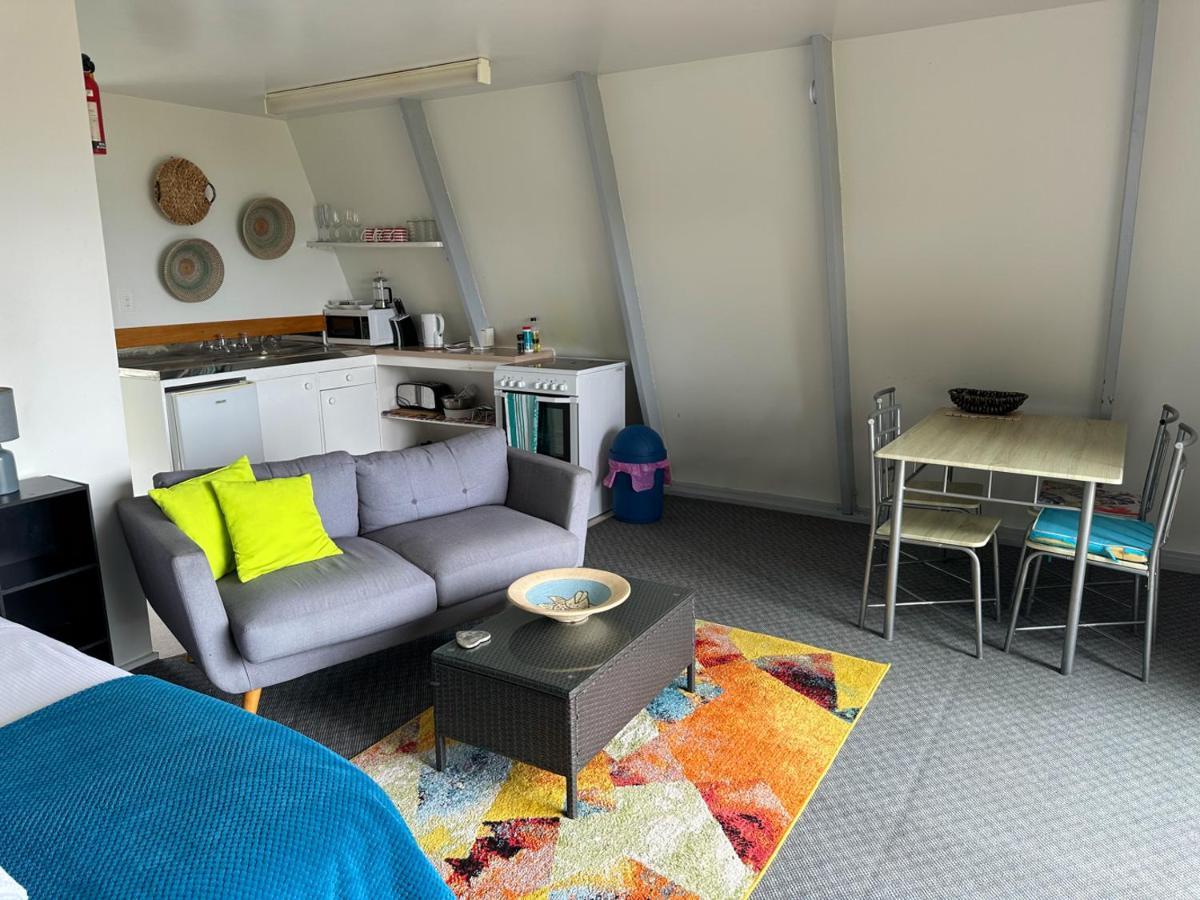 Pohutukawa Coastal Chalets Coromandel Extérieur photo