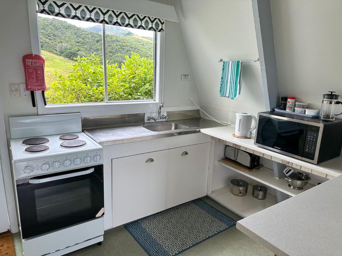 Pohutukawa Coastal Chalets Coromandel Extérieur photo
