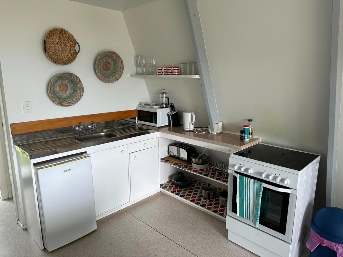 Pohutukawa Coastal Chalets Coromandel Extérieur photo
