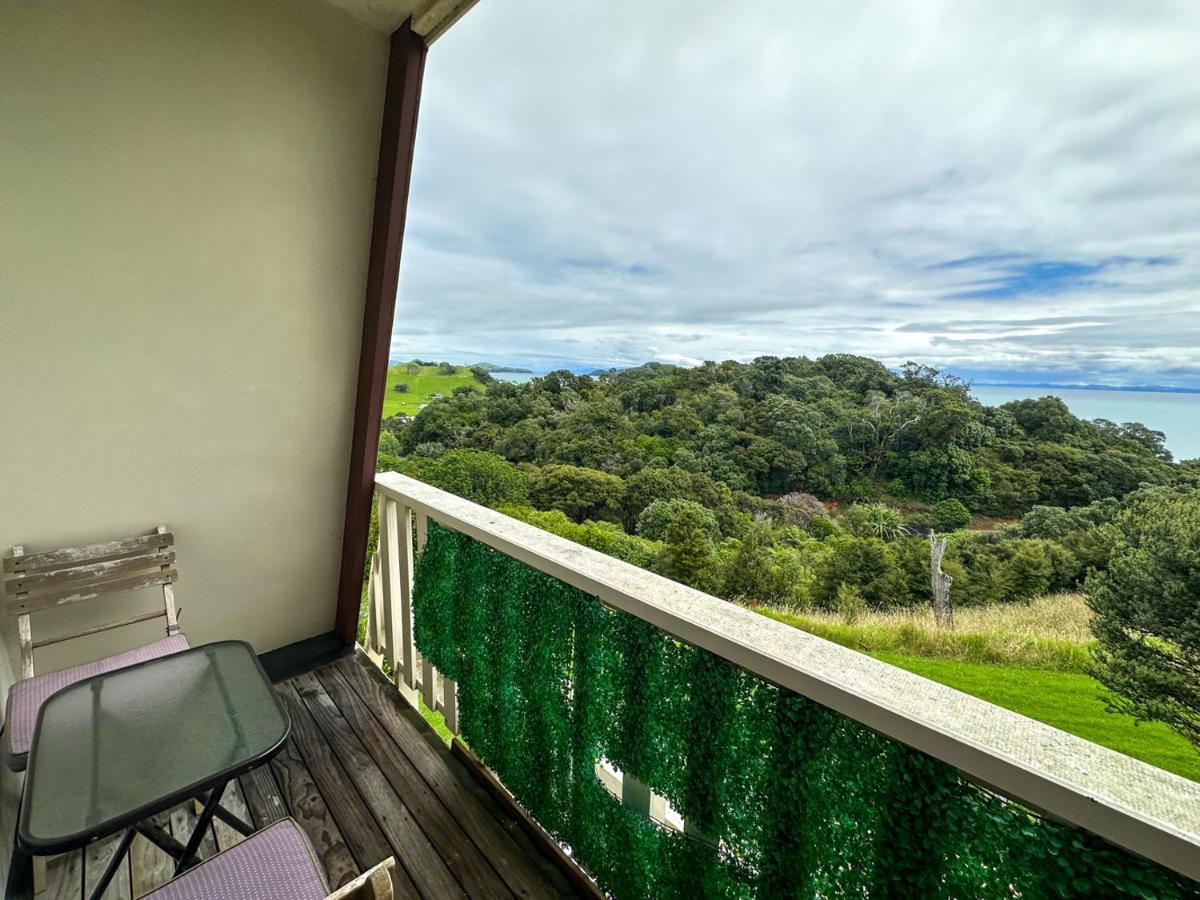 Pohutukawa Coastal Chalets Coromandel Extérieur photo